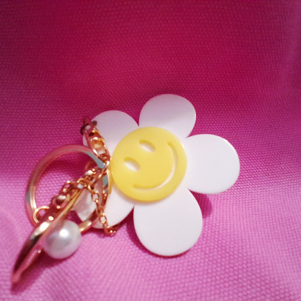 Smiley Flower Keychain with Pearl Accent